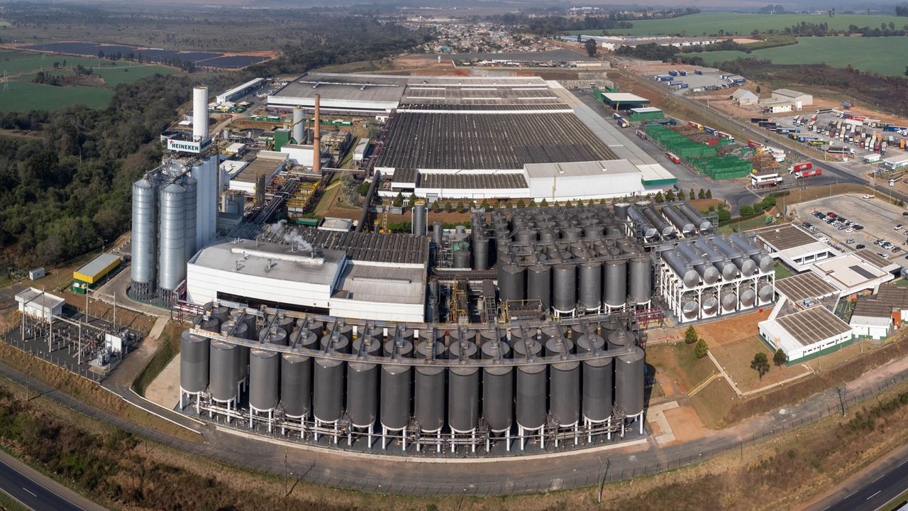 Com alta de 4,2% em agosto, indústria do Paraná cresceu 5 vezes mais do que a do Brasil